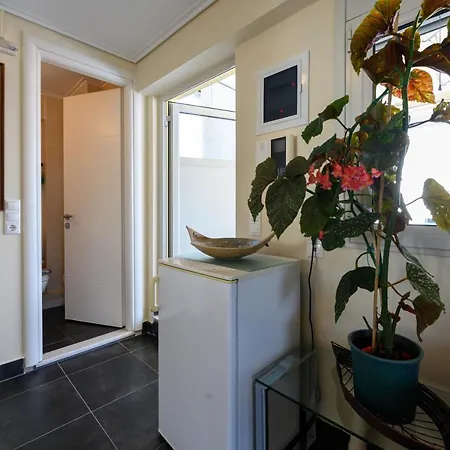 Myrto Luxurious Floor Apartment *