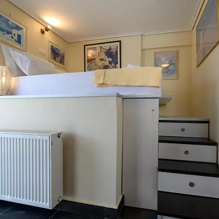 Myrto Luxurious Floor Kalamata