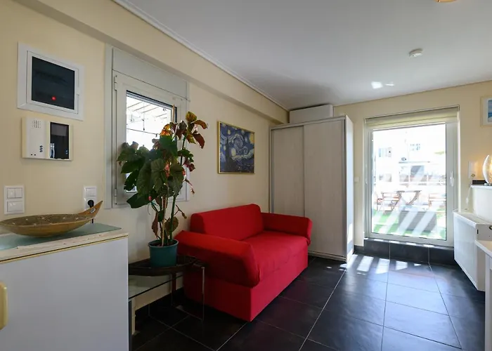 Myrto Luxurious Floor Apartment Kalamata