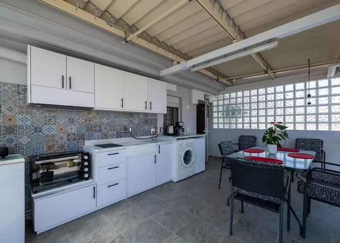 Myrto Luxurious Floor